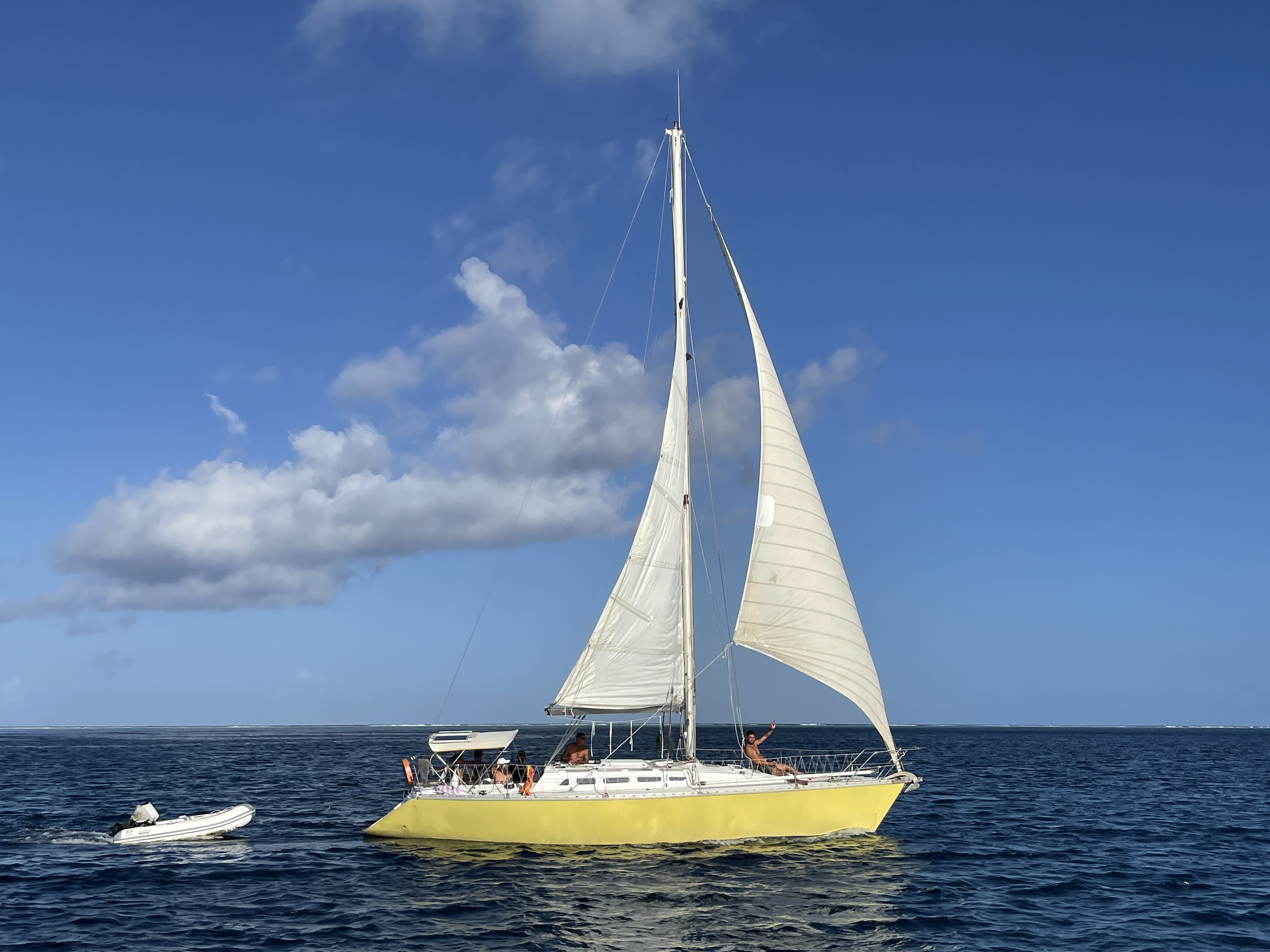 Sun Shine 38 / Jeanneau à vendre à Tahiti | Raiatea-yacht.com - Broker